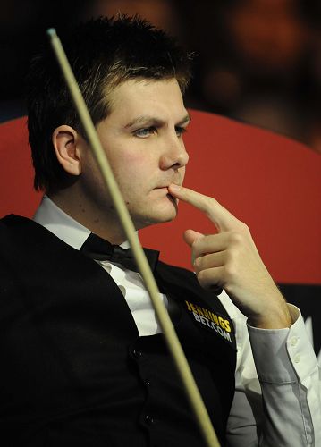 其中包括多 其中包括多